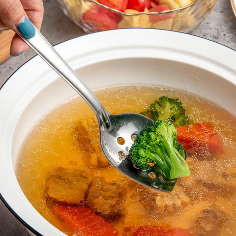 IMEEA cuchara con mango cepillado, diseño ergonómico para cocinar con comodidad.