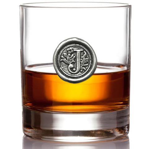 Vaso de whisky de peltre, monograma frontal, de marca inglesa