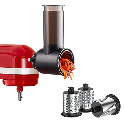 InnoMoon Slicer Shredder en montaje de KitchenAid para cortes uniformes.