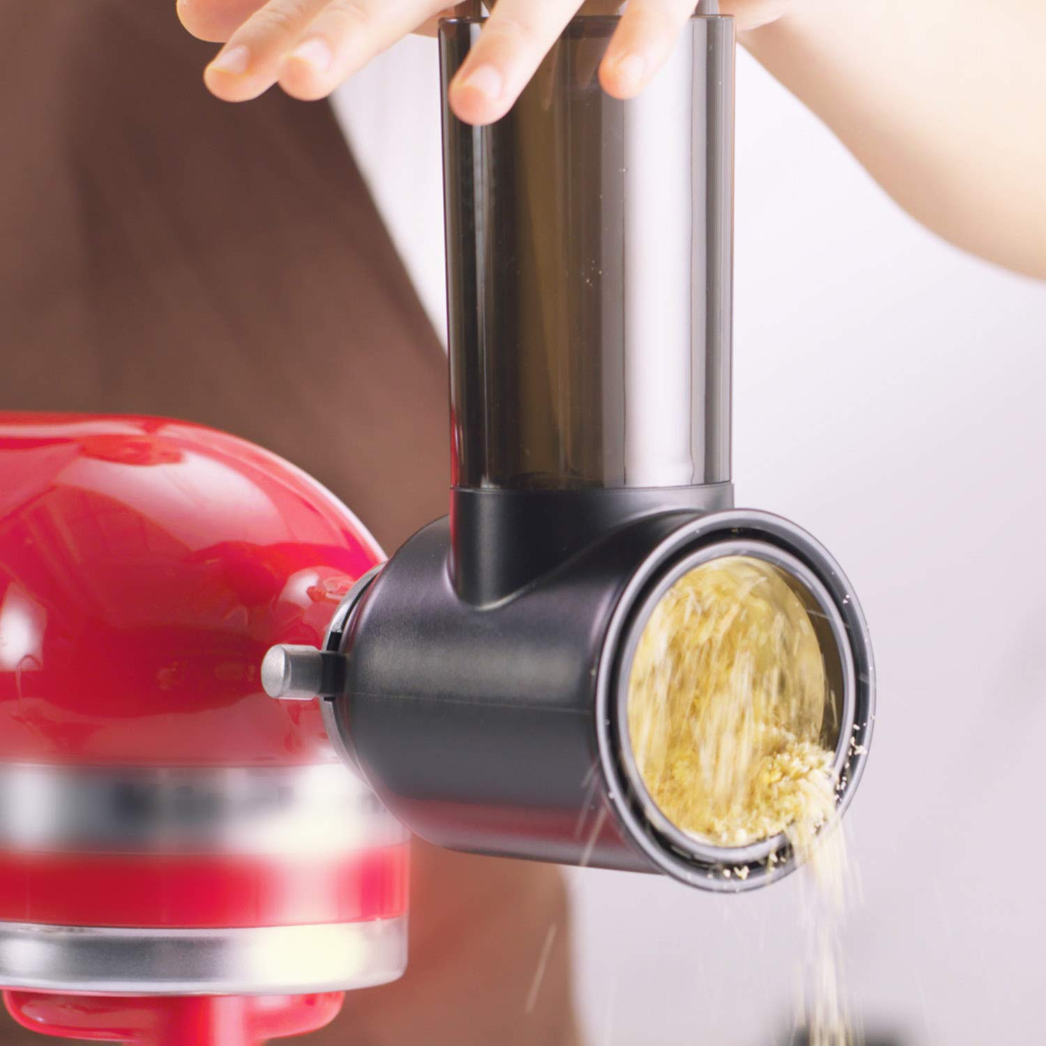 InnoMoon Slicer Shredder facilita limpieza: hojas aptas lavavajillas superior, resto a mano.