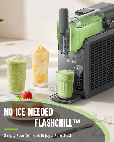 INOVIVA Slushie vertiendo líquido, preparación rápida en casa.