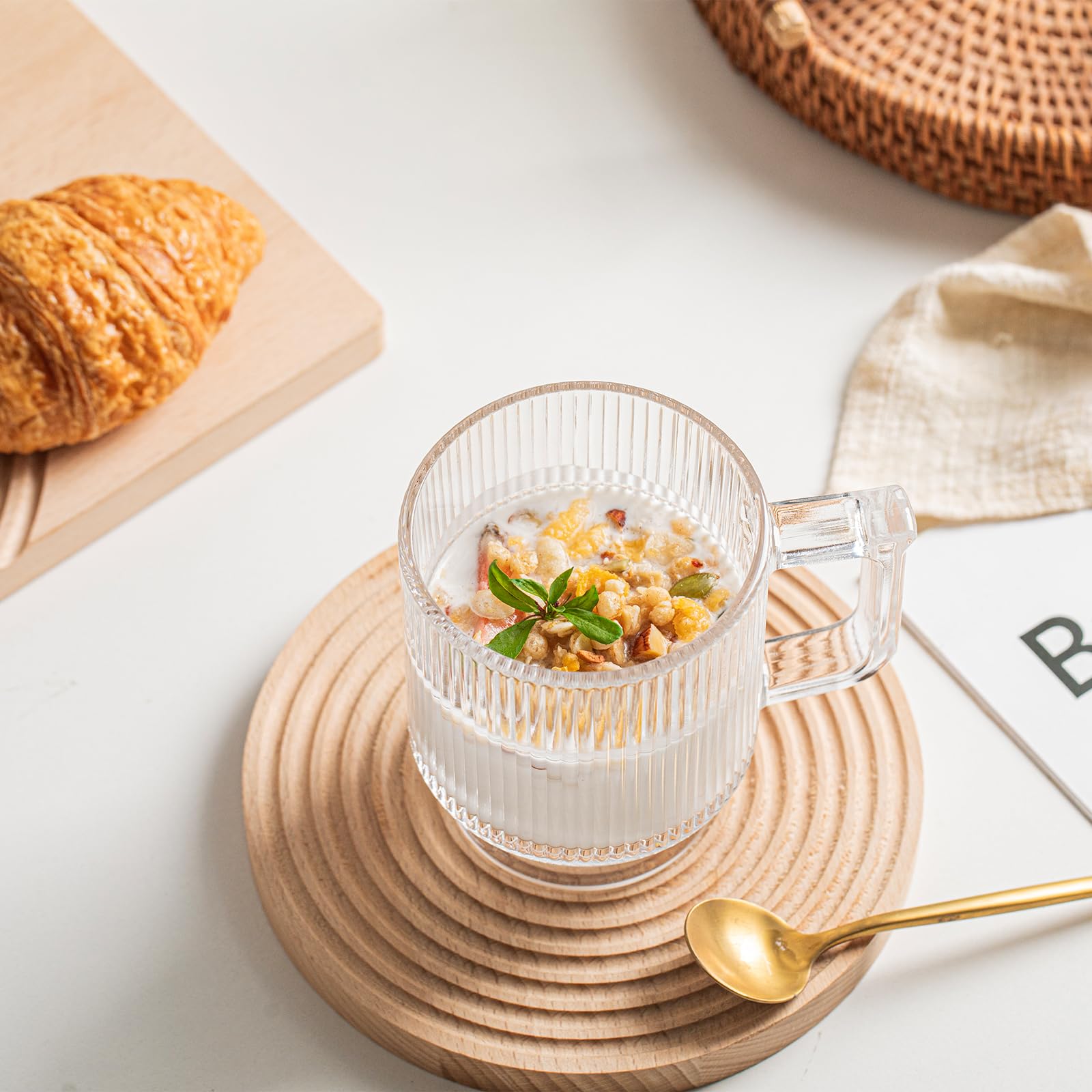 Conjunto INSETLAN de 6 tazas con relieve vertical.