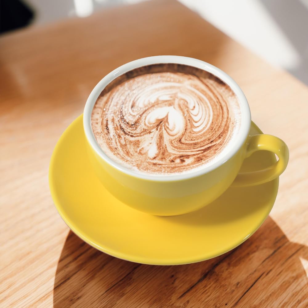 IonEgg taza ergonómica amarilla, agarre cómodo para beber largas pausas.
