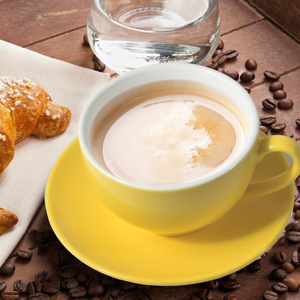 IonEgg taza de porcelana amarilla para té, ideal para momentos de relajación.