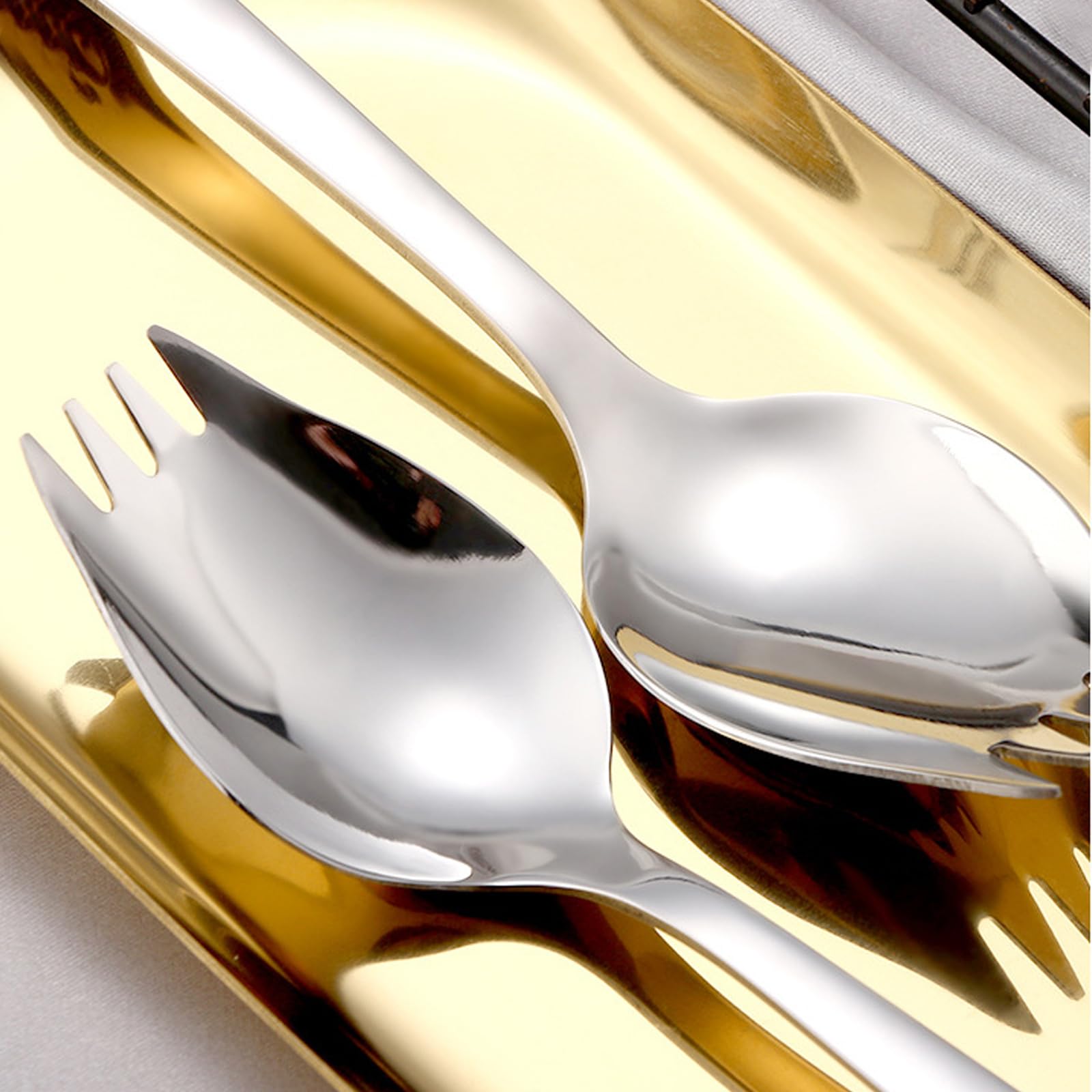 IQCWOOD esporks con diseño moderno para mesa elegante y funcional.
