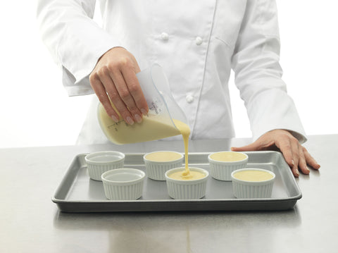 iSi Basics, taza medidora de silicona flexible de 4 tazas para recetas grandes.