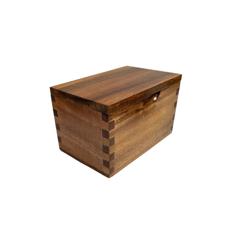 Itomoyo salero de acacia con capacidad de 20 onzas para especias a mano.