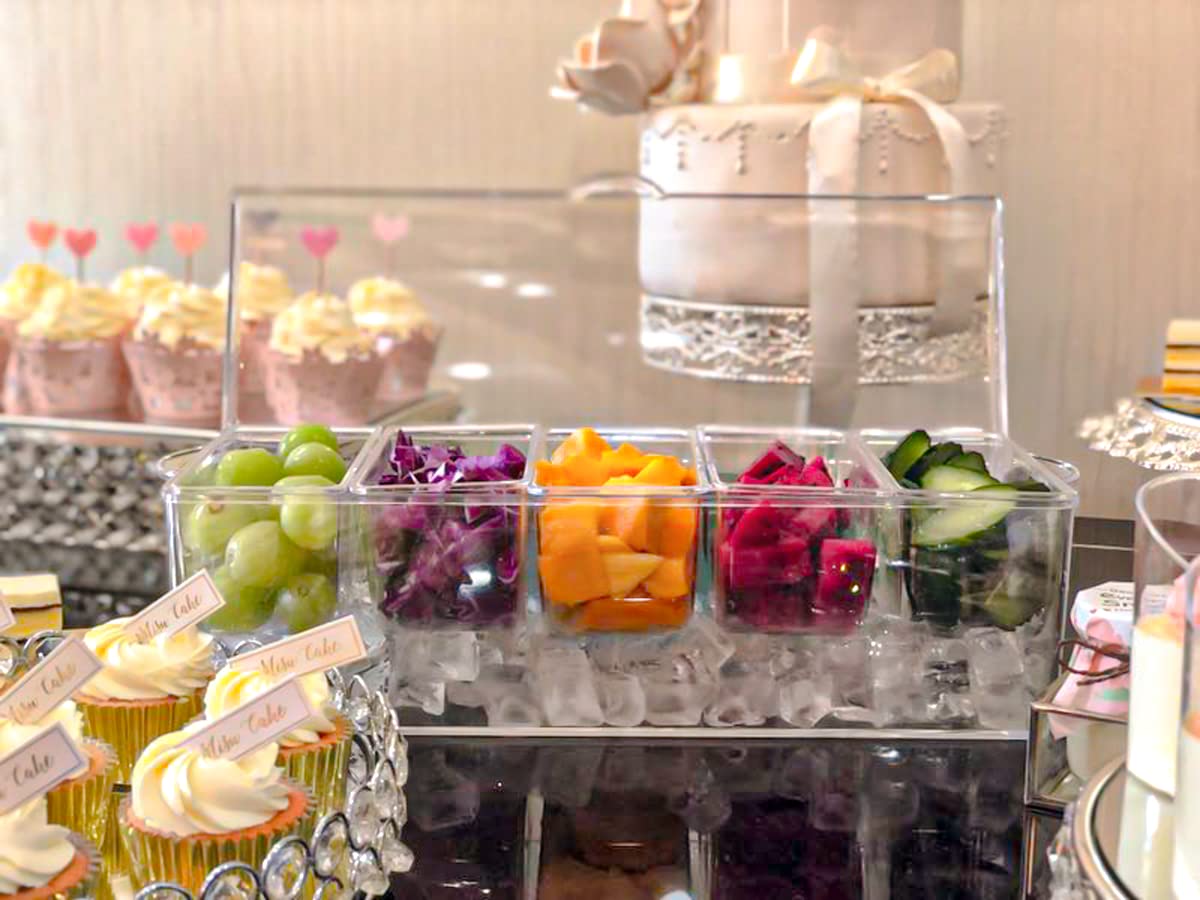 IVYHOME solución práctica para frutas, salsas y aperitivos en reuniones.