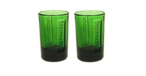 Vaso de shot verde Jagermeister, perfecto para degustaciones en casa