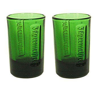 Vaso de shot verde Jagermeister, con capacidad de 2 onzas para porciones consistentes