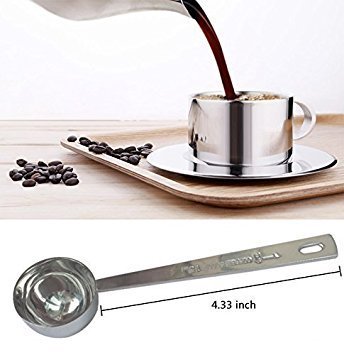 Detalle de acabado espejo Jasni, cuchara medidora de café en acero inoxidable