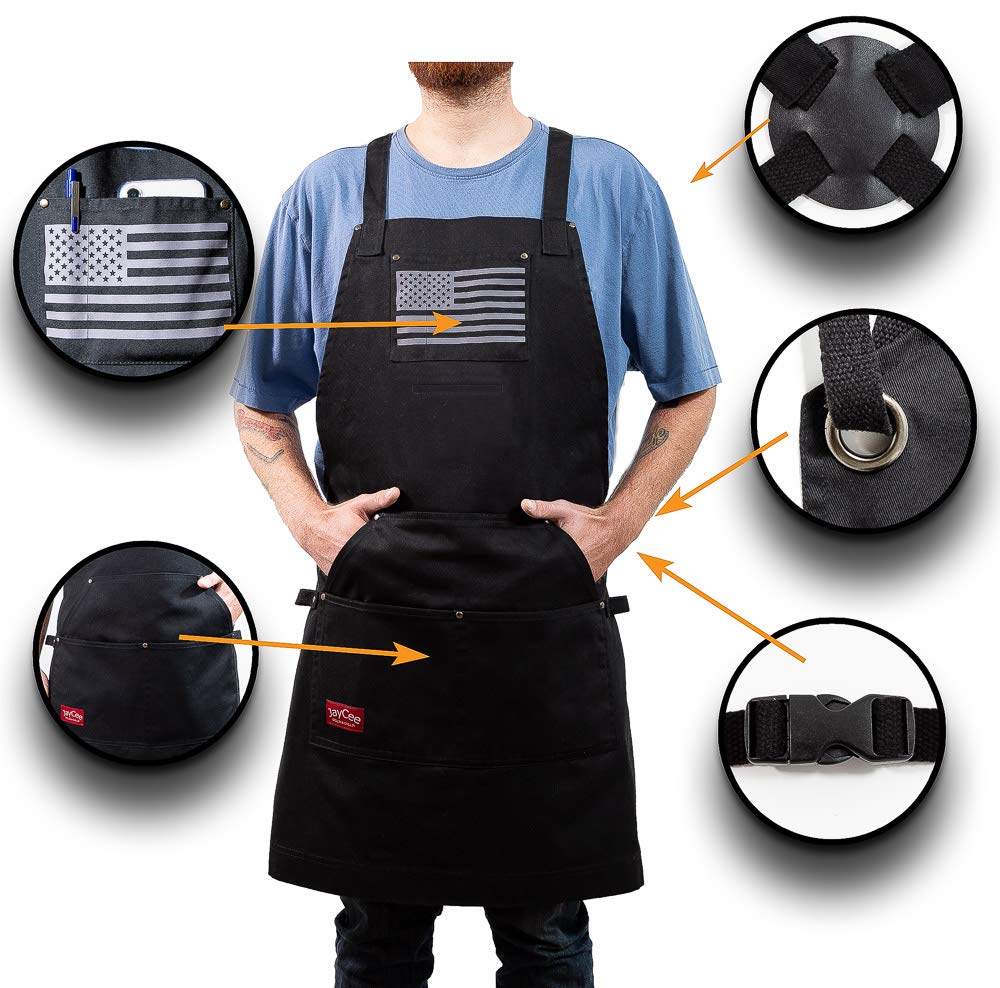 Delantal JayCee Grillin y Chillin, costuras dobles y tela de 10 oz duradera.