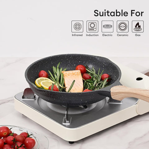 Limpieza fácil de la sartén JEETEE 9,5 pulgadas tras cocinar.