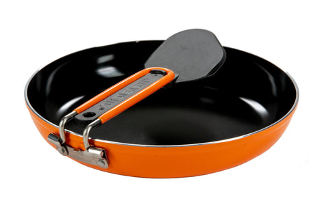 Jetboil Summit medidas 20,3x21,6 cm para optimizar espacio de acampada.