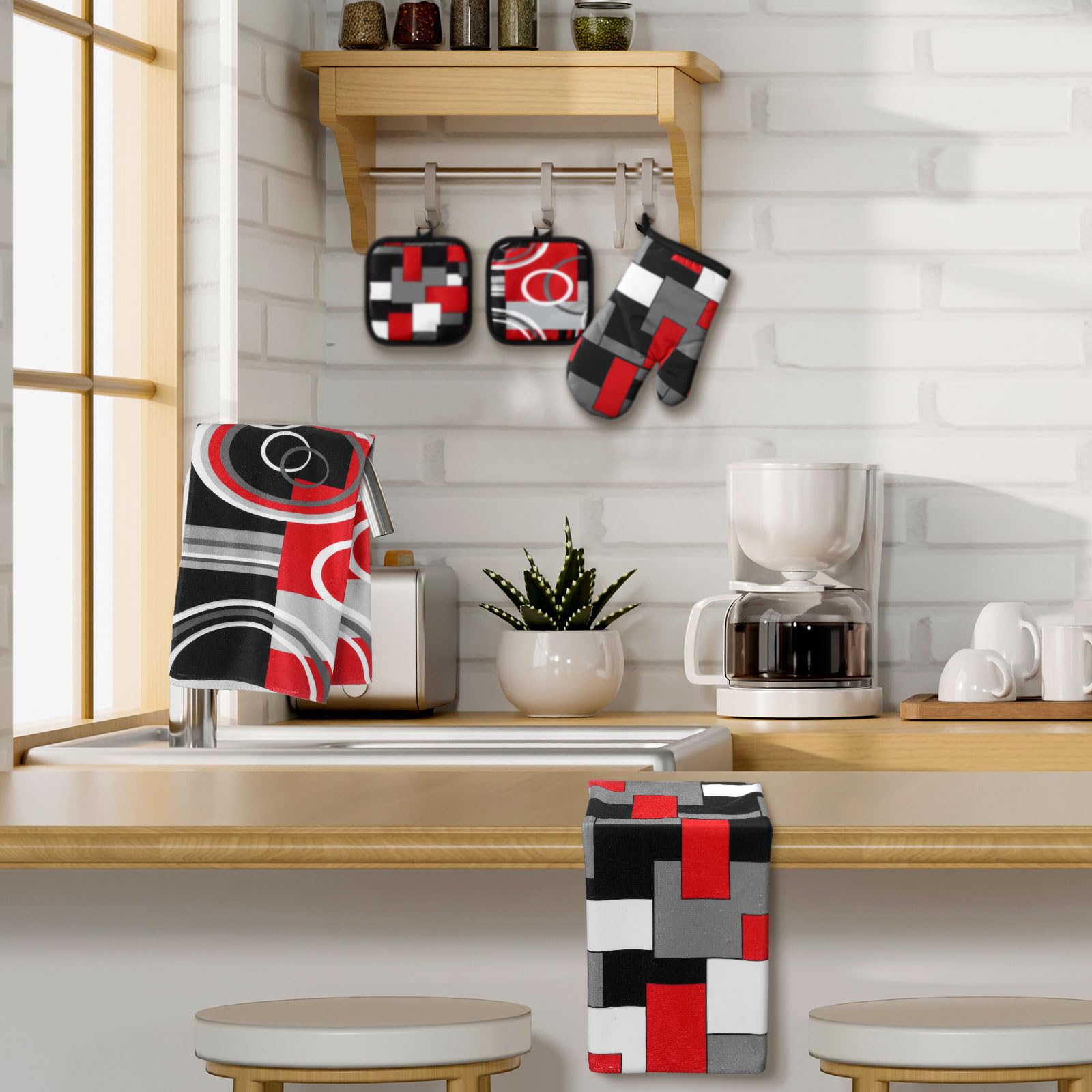 Jingmore: manoplas para horno rojas y negras protegen al manipular alimentos