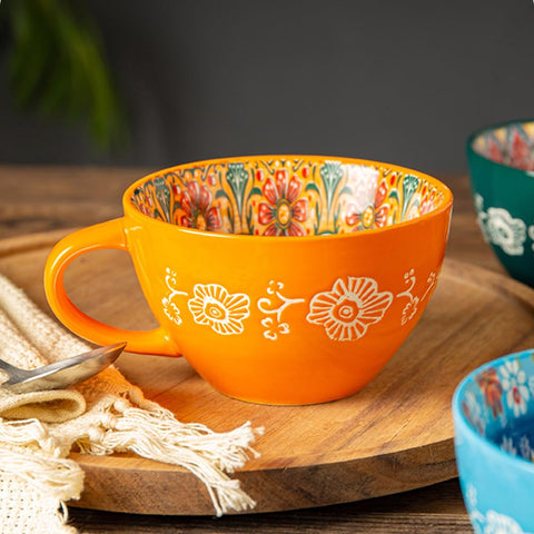 Taza JINNTHE bohemia pintada exterior, ideal para té y ritual diario.