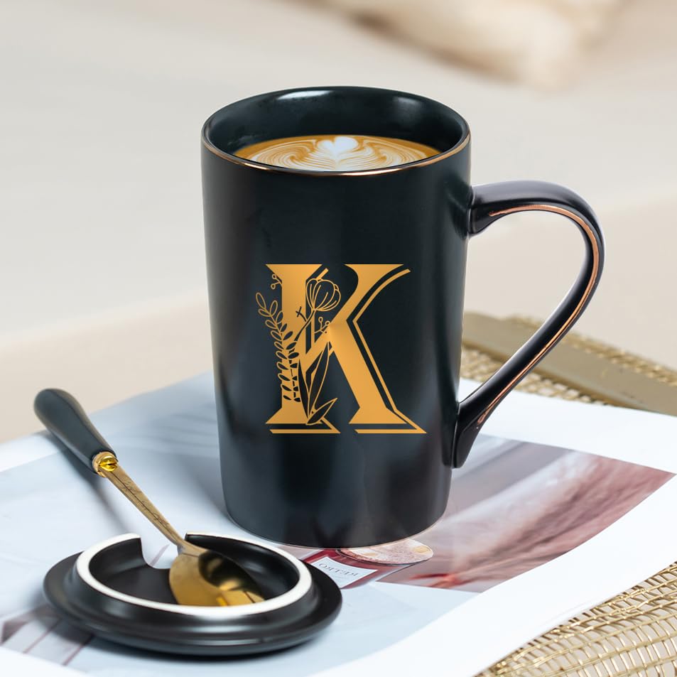 Taza Letter K personalizada de Jmugmt para ocasiones especiales.