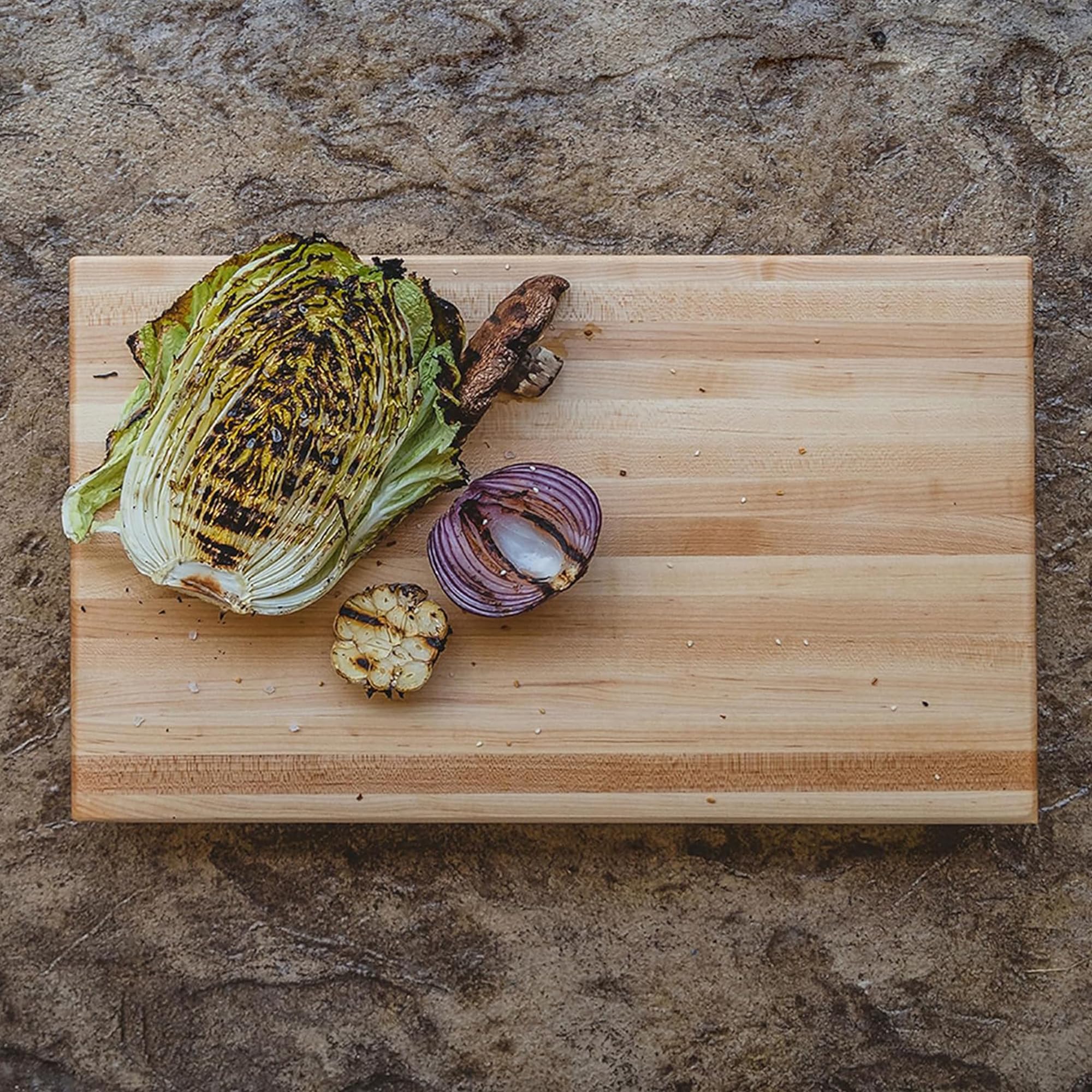 John Boos RA-Board: en cocina con cuchillos afilados y superficie estable