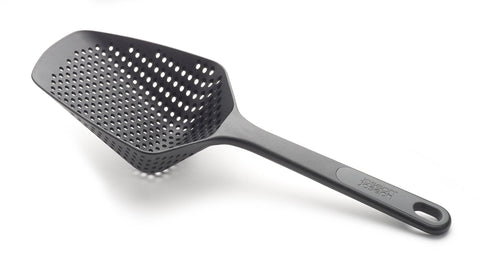Joseph Joseph Scoop Plus Colander negro, práctico para escurrir desde una olla caliente