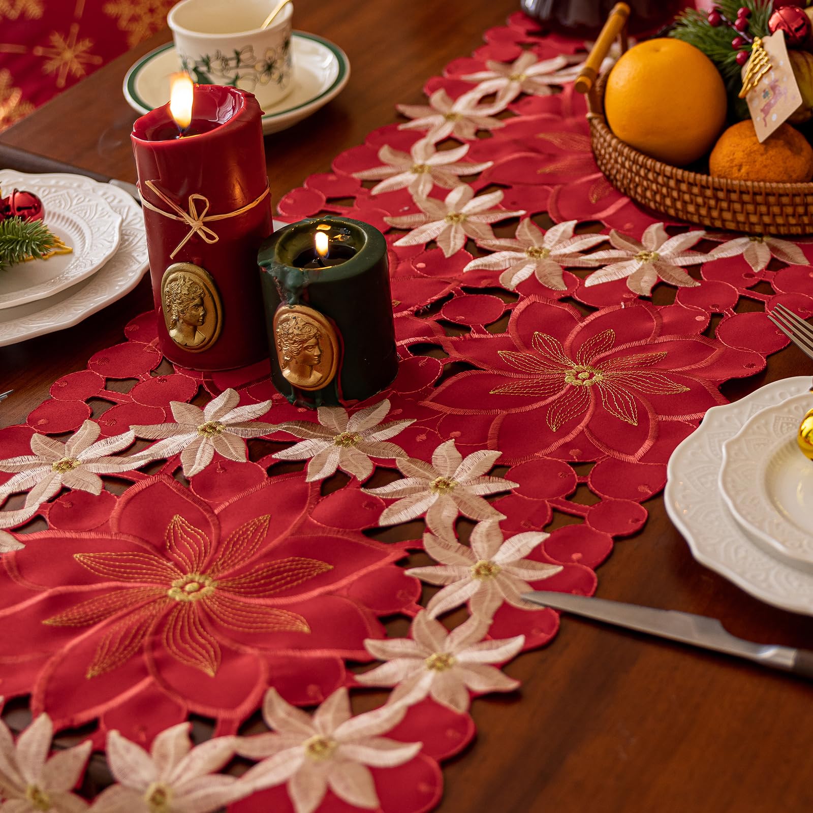 Joyfol Day mantel con bordes finos y material duradero para usos repetidos.