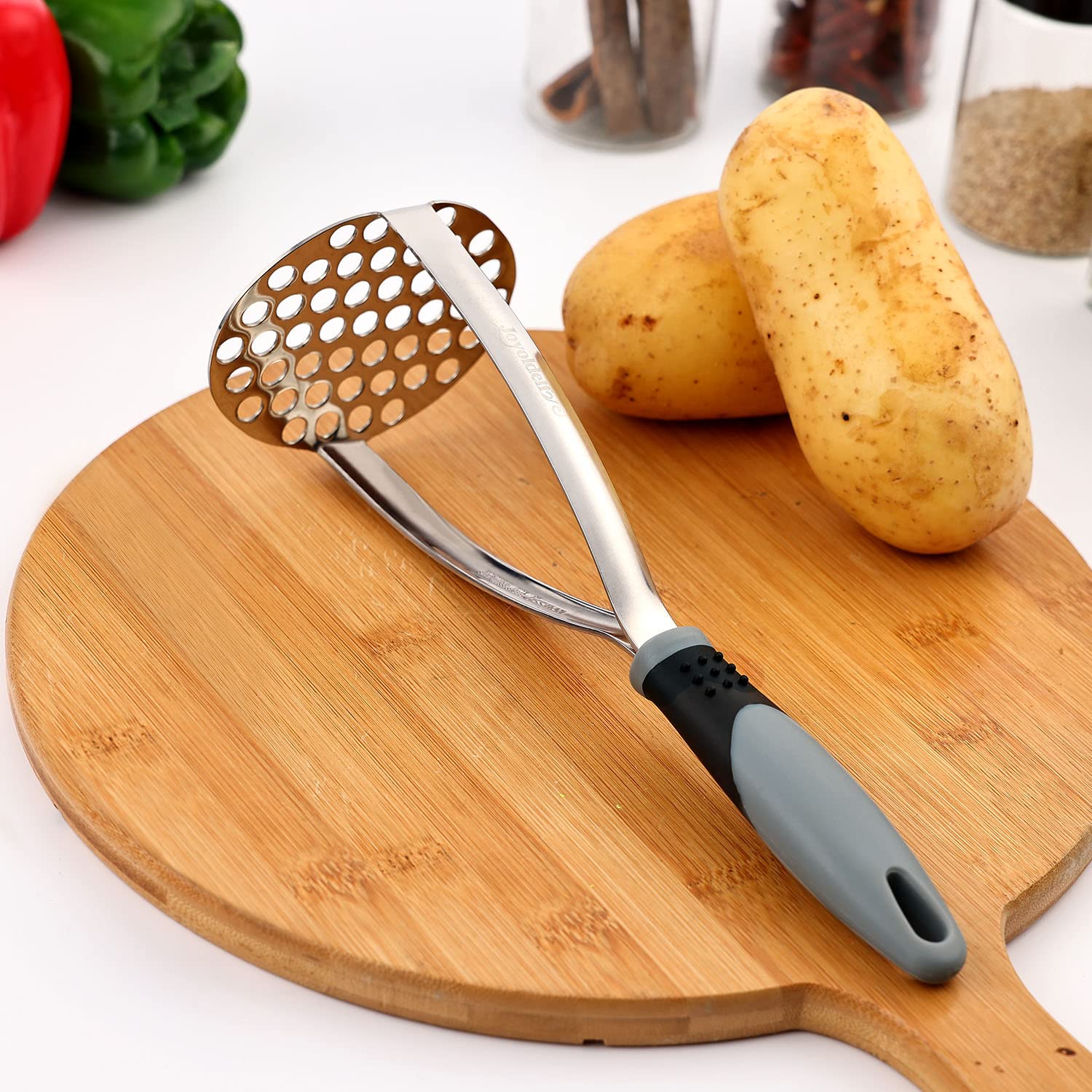 Joyoldelf con diseño integrado facilita triturar papas y verduras cocidas.