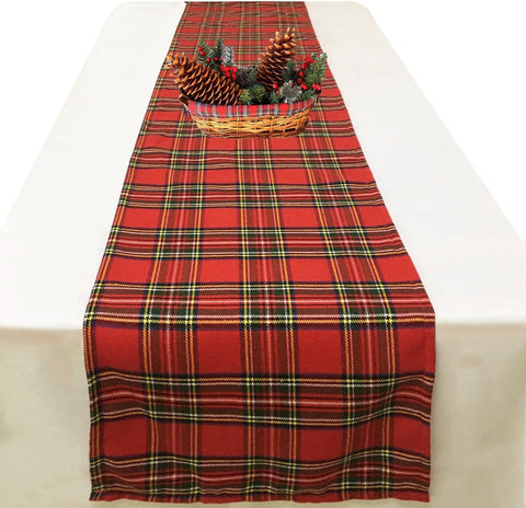 La cinta mantel Joysail tartan 72 pulgadas sobre mesa, ideal para cenas festivas.
