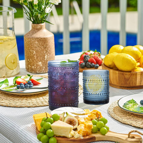 Vaso de cóctel JPPSUJJ con textura punteada para beber con estilo.