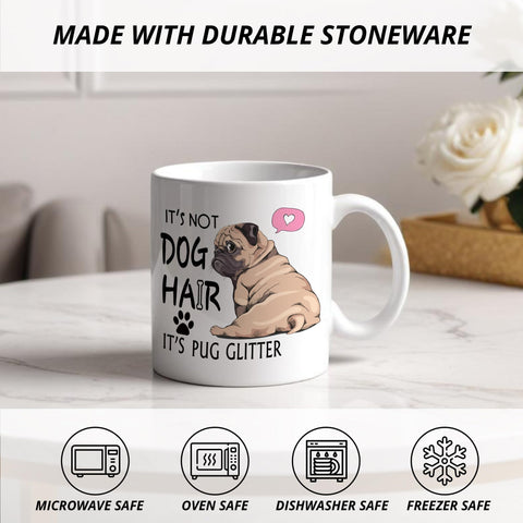Detalle de diseño artístico en la taza JRTW pug, regalo único.