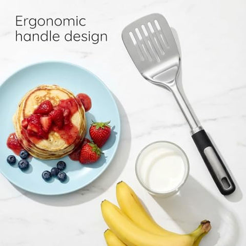 Espátula JULIPRO ergonómica para agarre cómodo durante la cocción.
