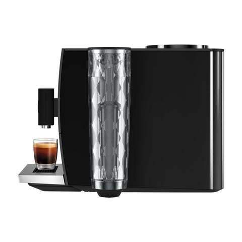 JURA ENA 4, diseño moderno y compacto para cocinas pequeñas.