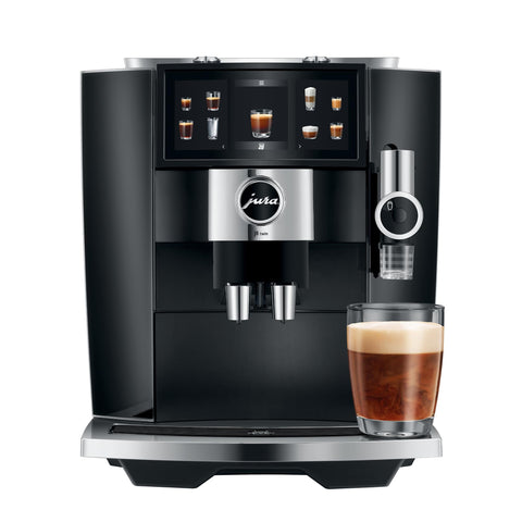 Jura J8 Twin con panel táctil de 6,7 pulgadas para uso rápido y claro.