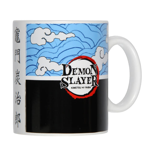Taza JUST FUNKY Demon Slayer con diseño Kitsune y logo, ideal para coleccionistas