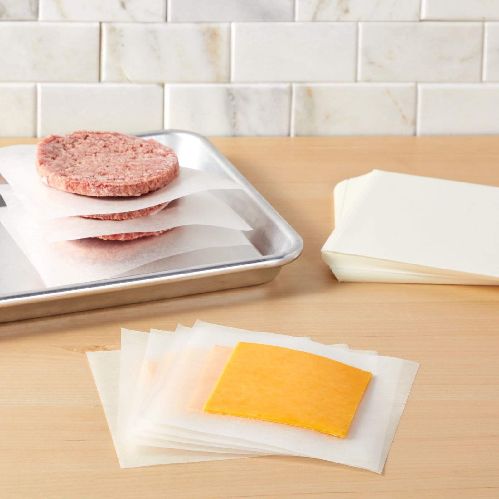 Juvale papel encerado para alimentos: doble recubrimiento para mayor durabilidad.