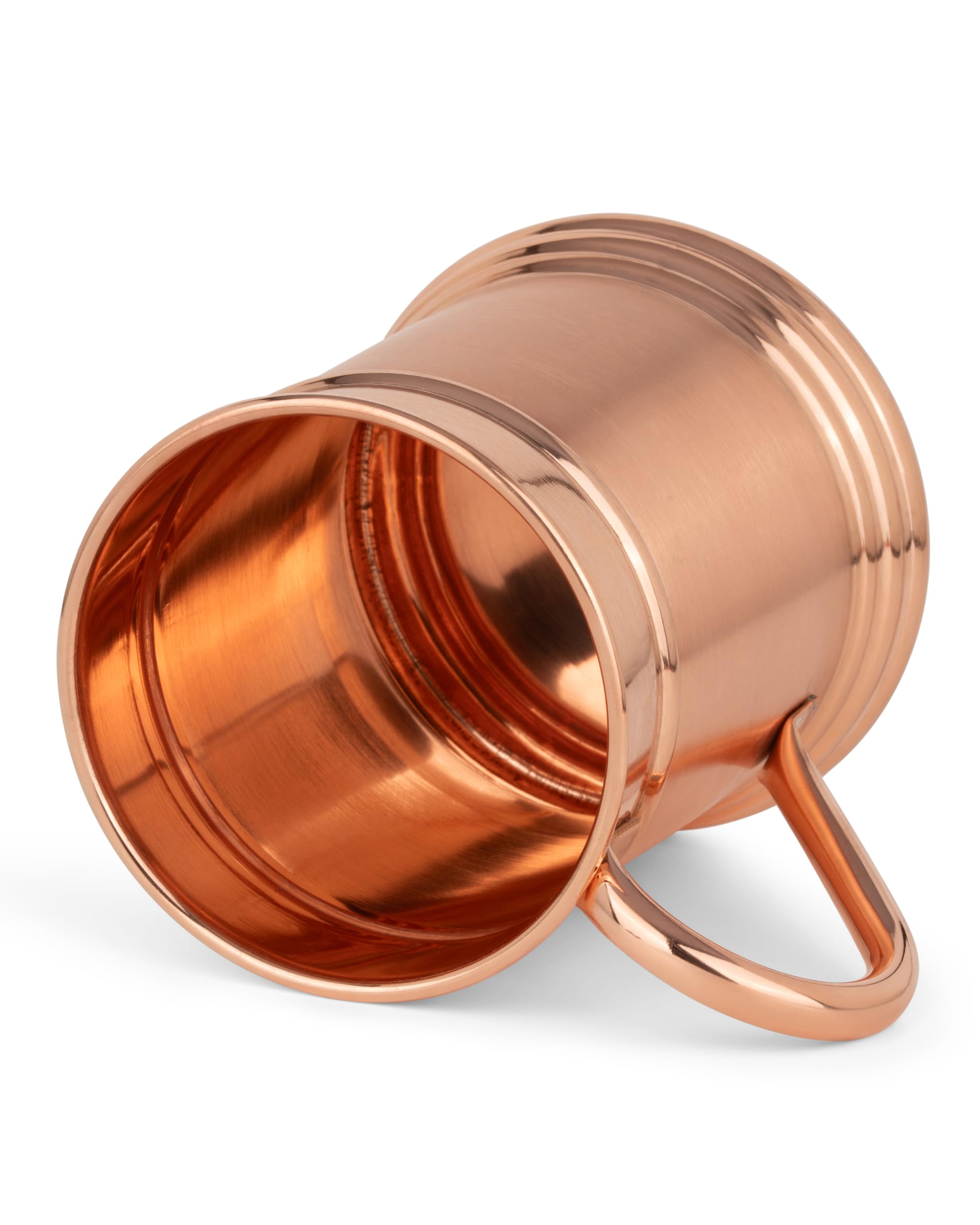 Copa JYPR de cobre acabado brillante, ideal para cócteles fríos y presentación elegante.