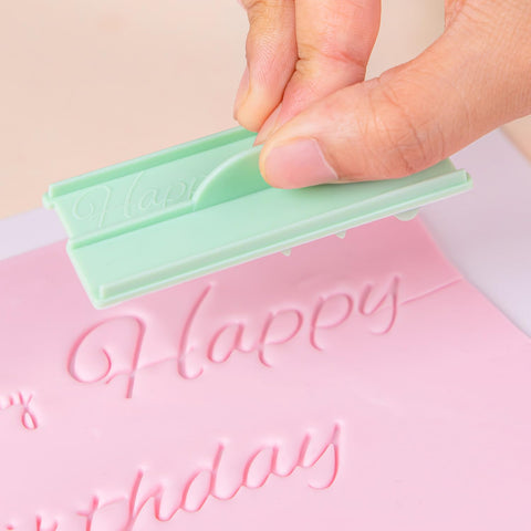 Ideal para fondant, crema y azúcar glas en decoraciones dulces