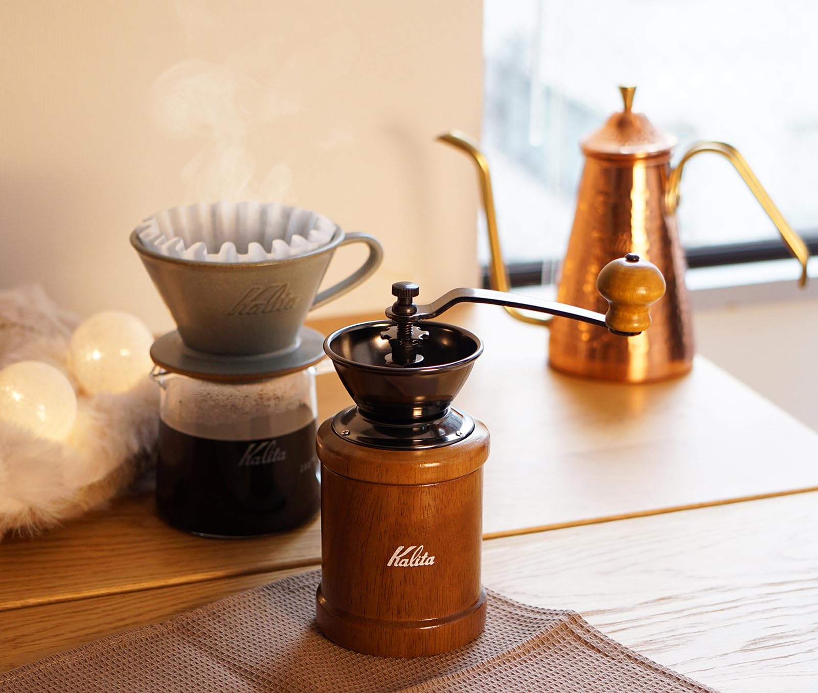 Kalita Carita, acabado arena-beige para una estética elegante