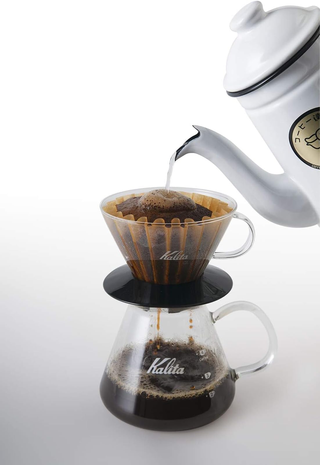Kalita Wave, base plana, se adapta a la mayoría de tazas y jarras.