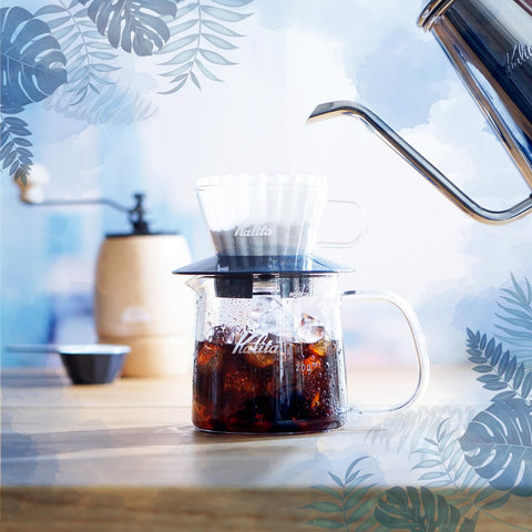 Kalita Wave, diseño de onda patentada, ayuda a una difusión uniforme del café.