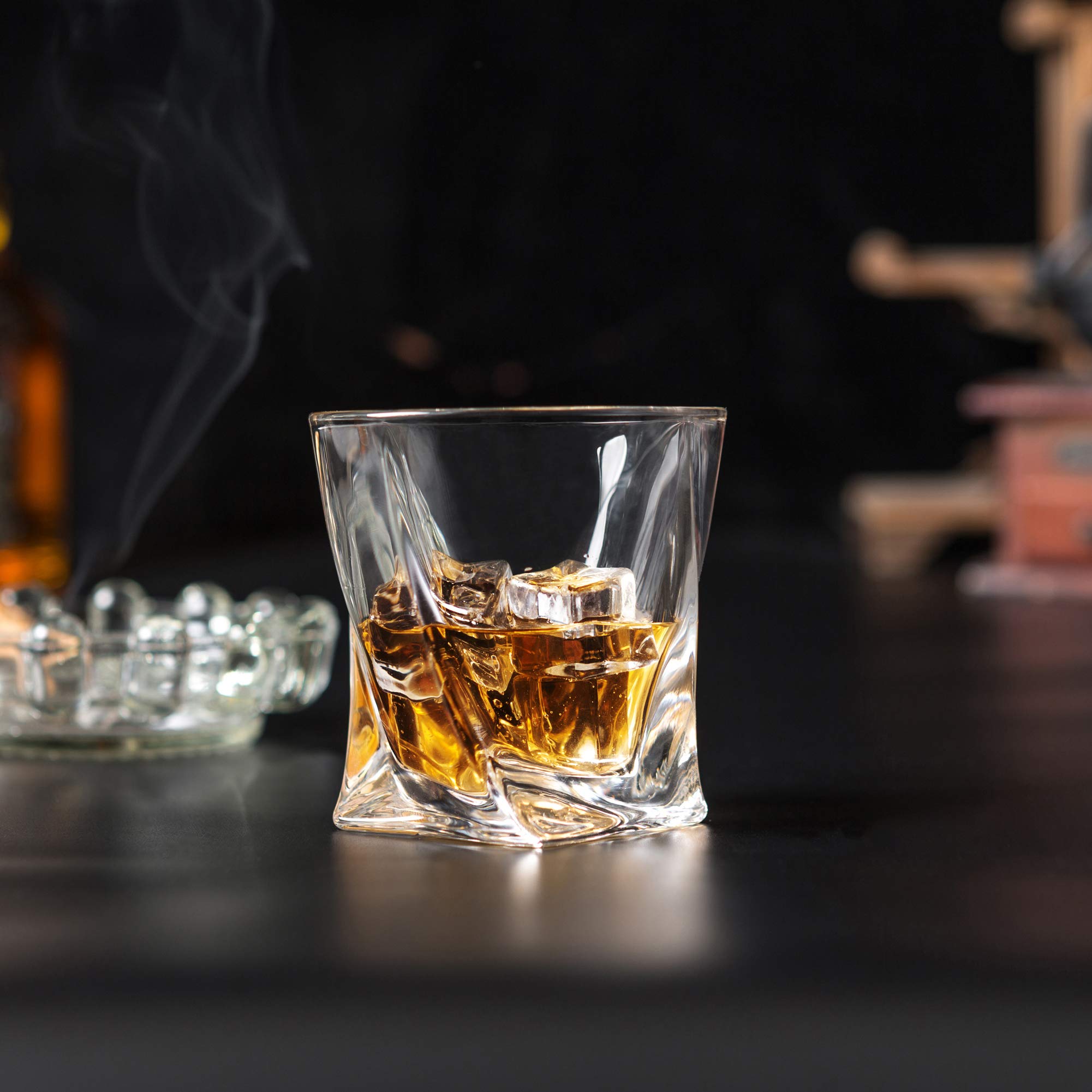 Vaso KANARS whisky base gruesa, agarre ergonómico y estable.