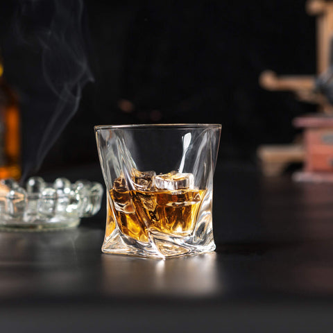 Vaso KANARS whisky base gruesa, agarre ergonómico y estable.