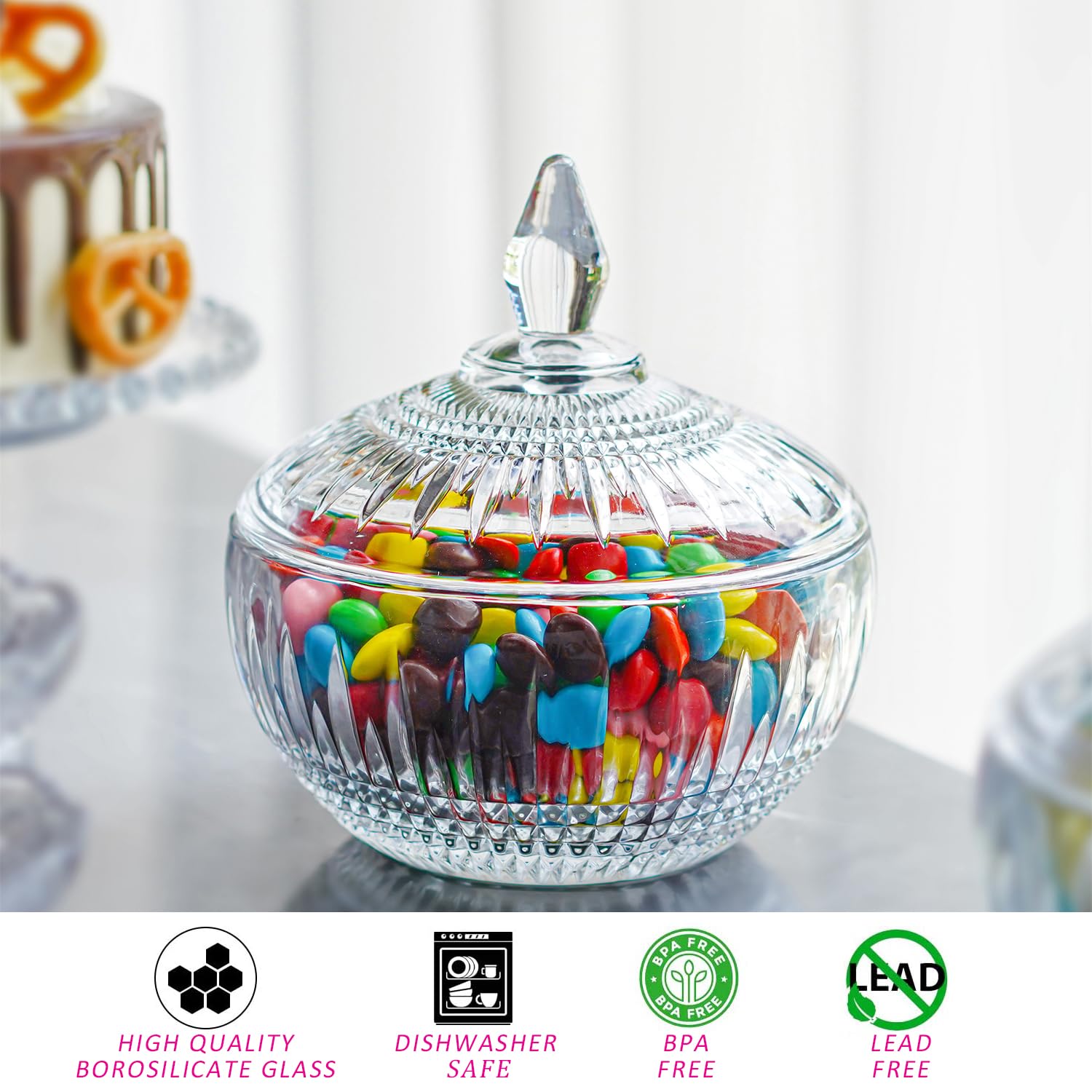 Kanpura uso en buffet de bodas para dulces y detalles decorativos.