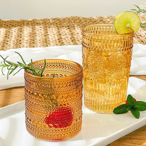 Kate Aspen detalle ornamental ámbar para decoración de mesa.