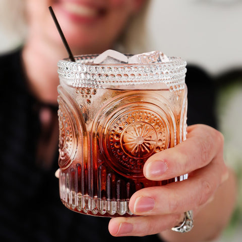 Vaso Kate Aspen texturizado exterior para evitar resbalones al sostener bebidas