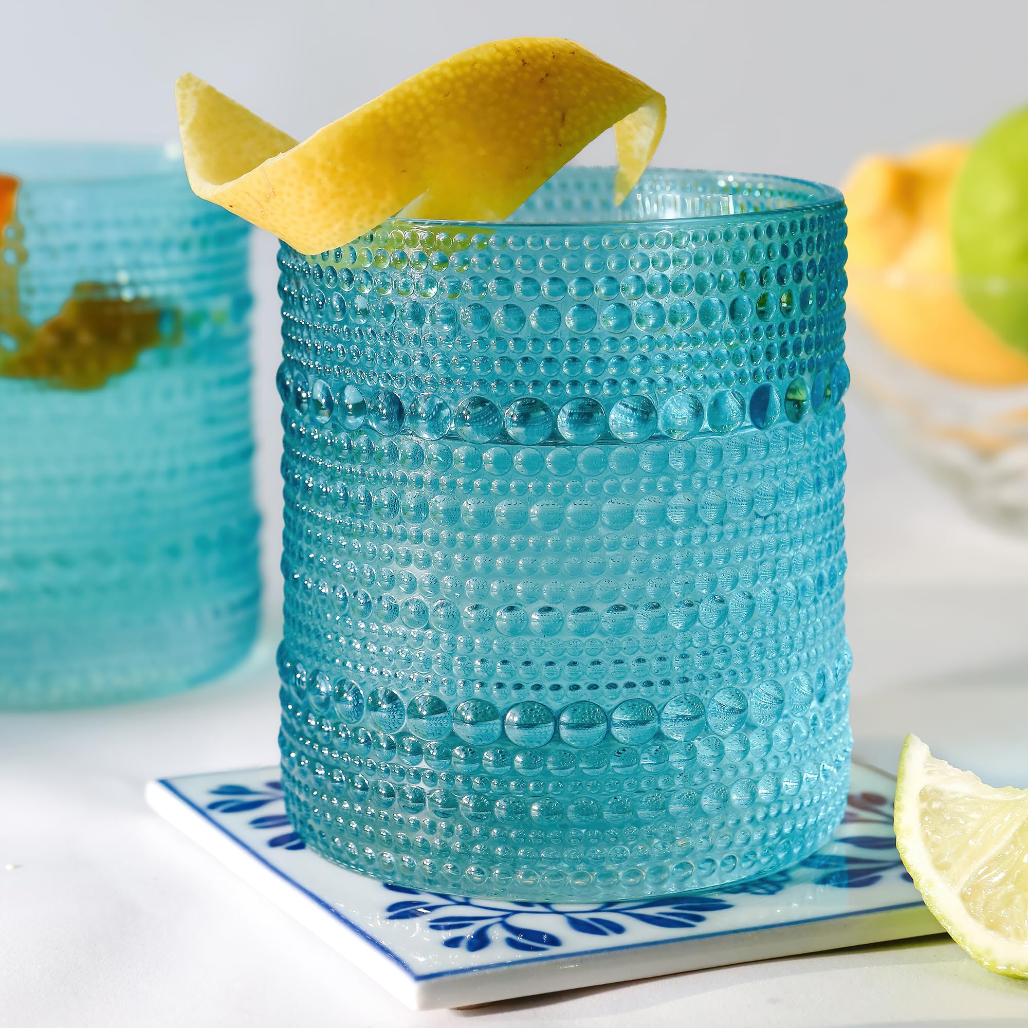 Vasos Kate Aspen Hobnail Azul texturizados con perlitas para cócteles elegantes