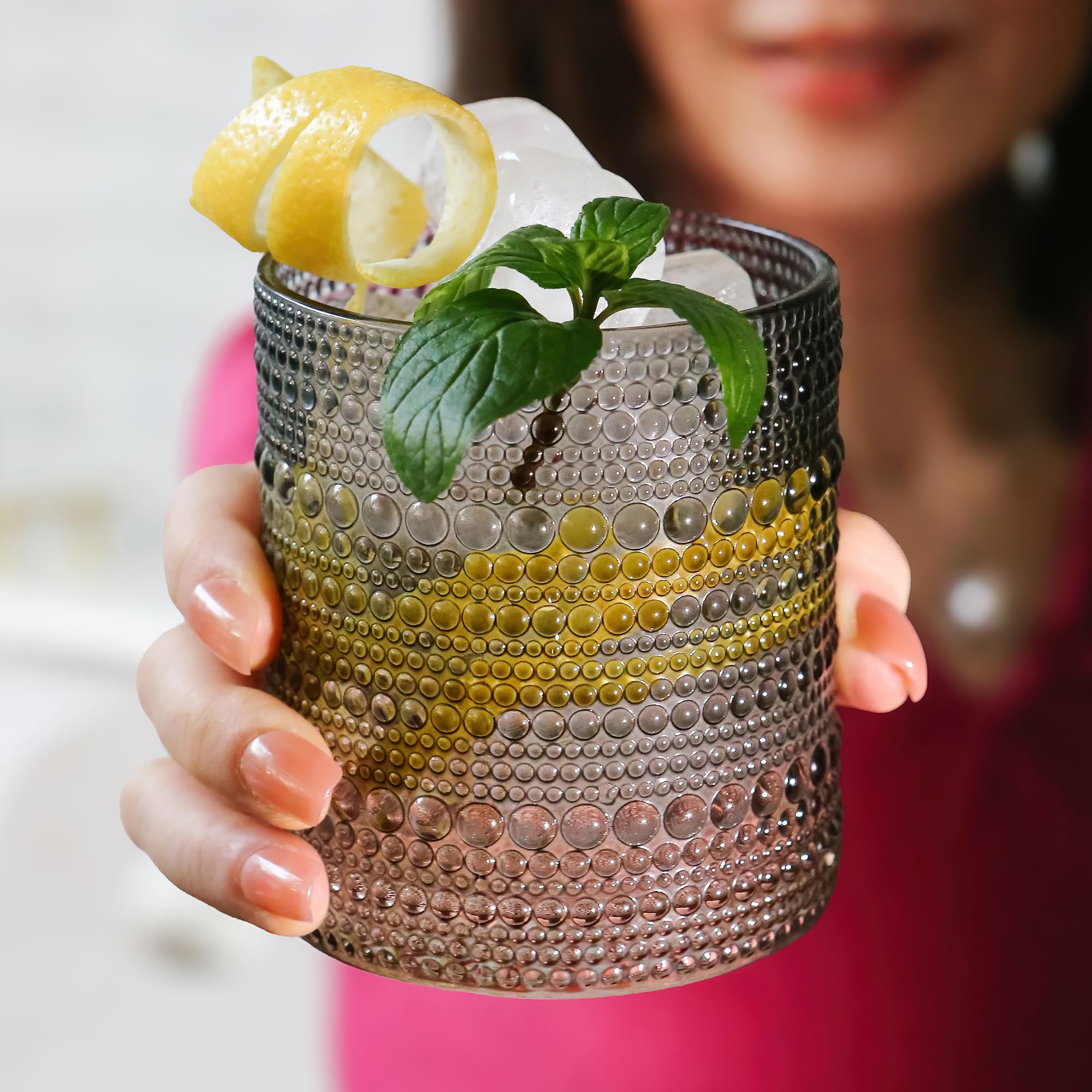 Vasos Kate Aspen libres de plomo de 10 oz para bebidas variadas.