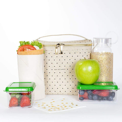 kate spade new york ligereza para viaje, cabe fácilmente en maletas y mochilas.
