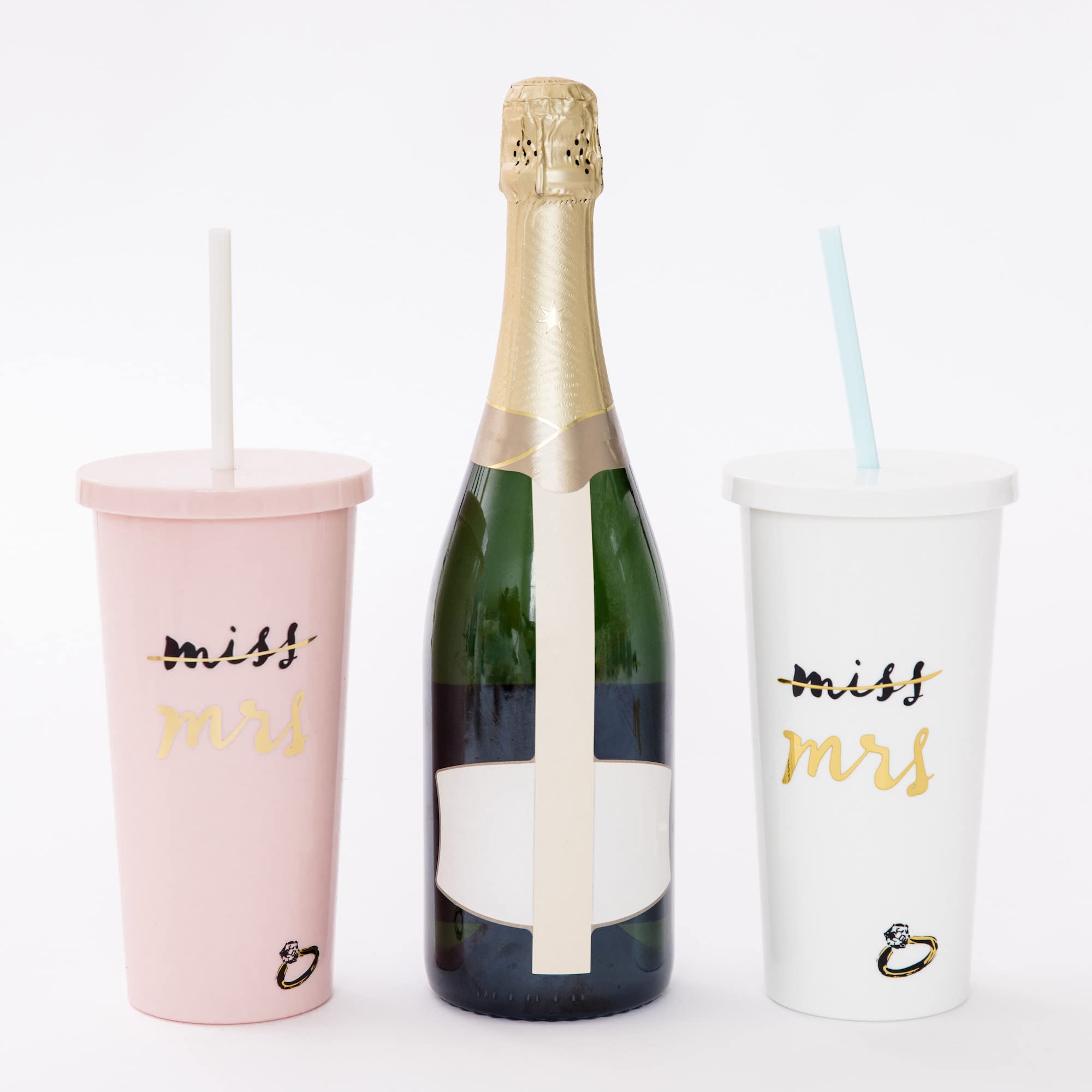 Diseño fino y portátil, Kate Spade New York, ideal para llevar en cualquier ocasión.