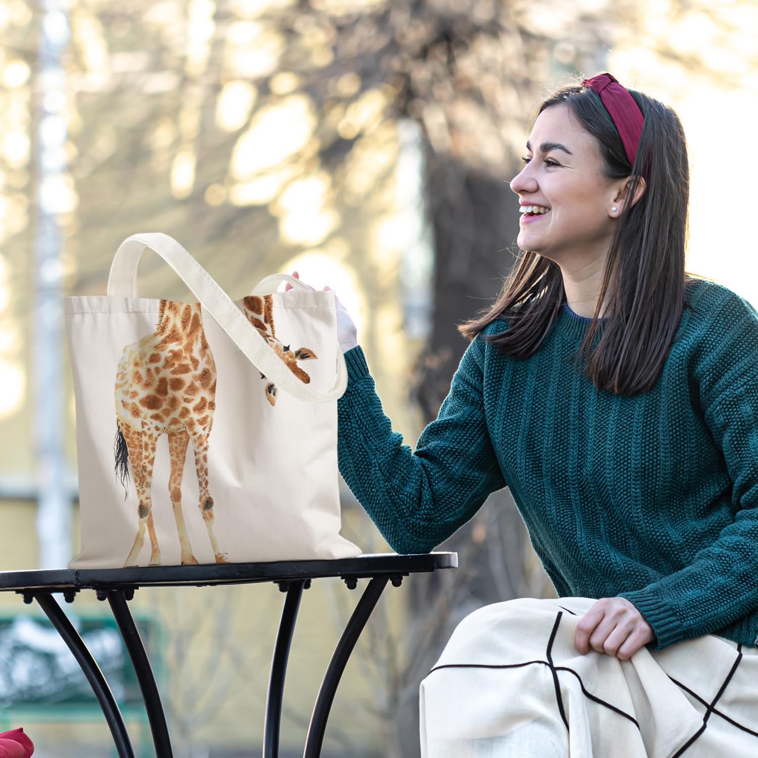 KBRCT jirafa tote, impresión decorativa que combina con looks informales.