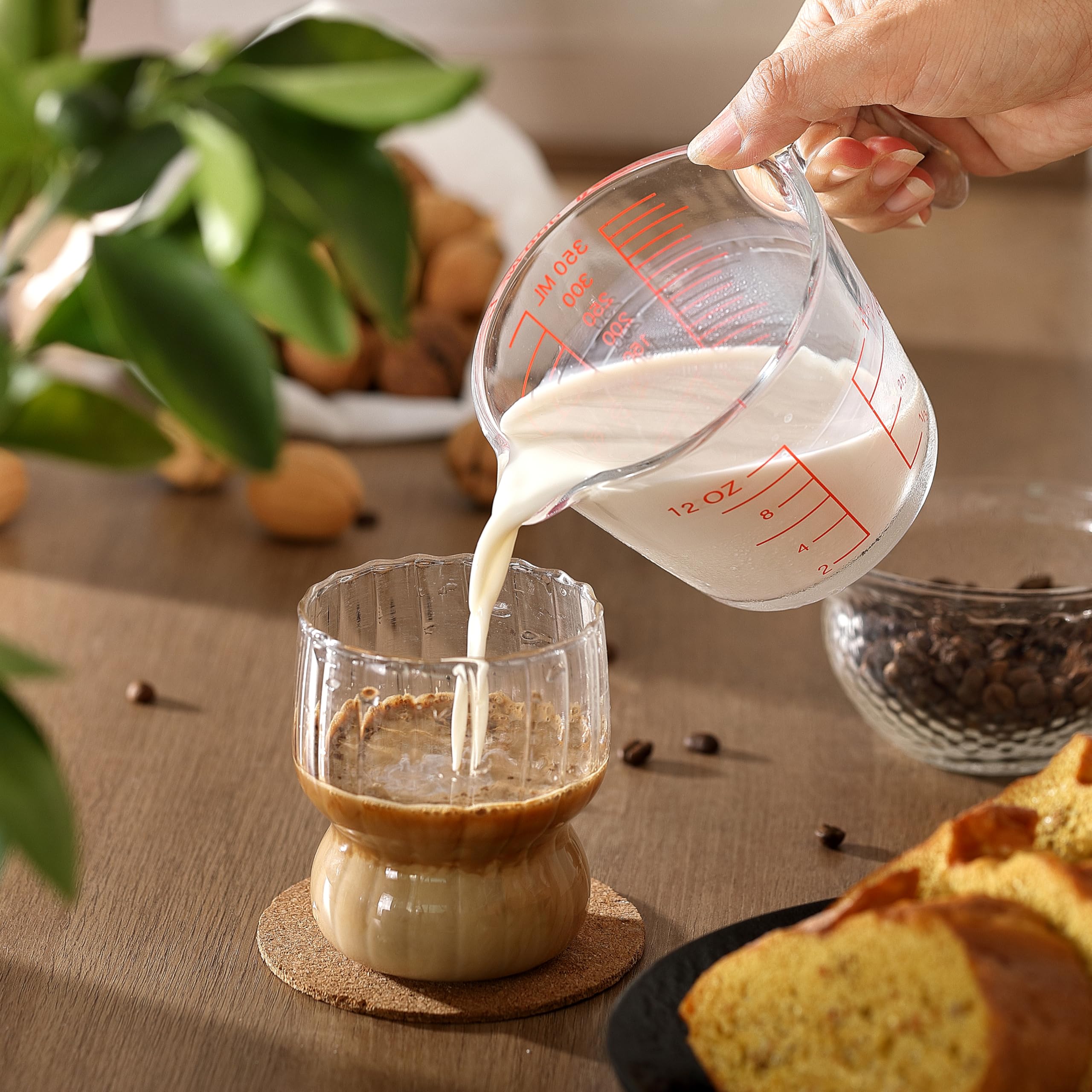 Diseño compacto de la taza medidora para cocinar en encimera