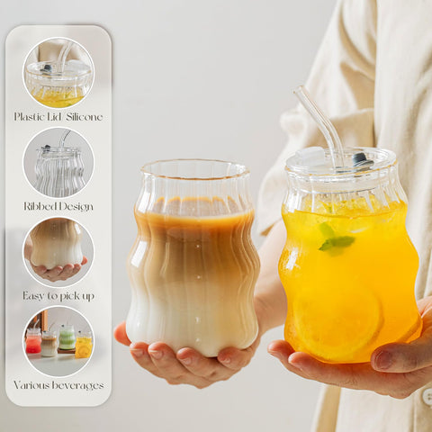 Set de tapas y vasos acanalados KEMORELA 540 ml, conserva la bebida.